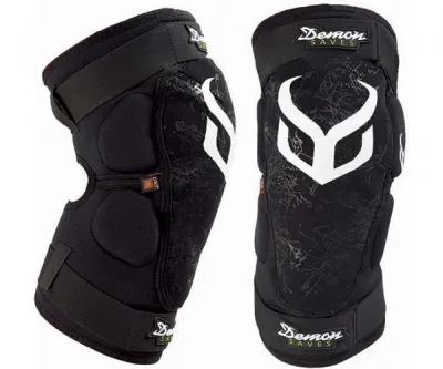 Demon Hyper Knee V4 X D3O Large